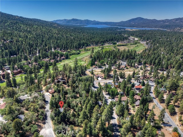 1134 Siskiyou Drive, Big Bear Lake CA: https://media.crmls.org/medias/1fb8017c-a7d6-424d-8344-2c9d1a224238.jpg