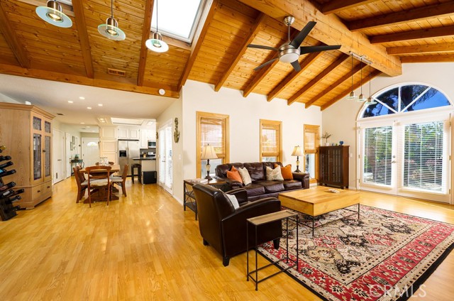 Image 13 of 44 For 18011 Shoreview