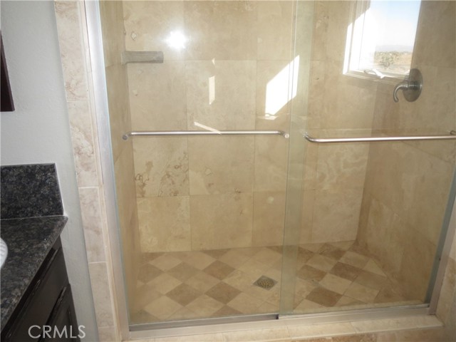 10330 Shasta, Phelan CA: https://media.crmls.org/medias/1fb8e542-22b4-4d34-a29b-f9aa006f911a.jpg