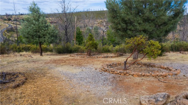 21541 Yankee Valley Road, Hidden Valley Lake CA: https://media.crmls.org/medias/1fb91f33-da0e-4f4e-8d25-36c6c325ee22.jpg