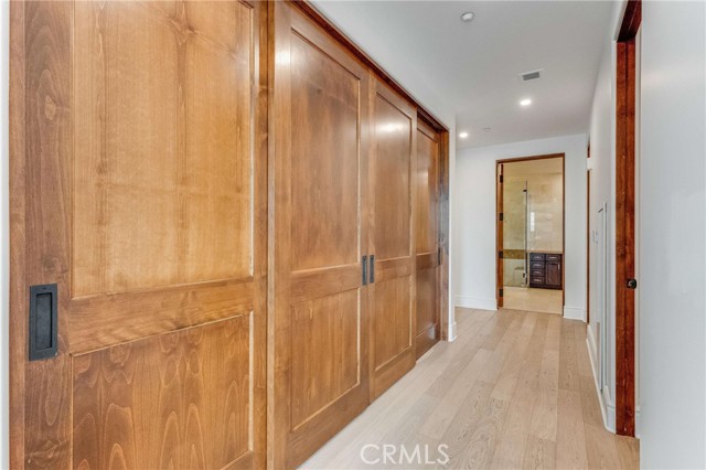 345 E Colorado Boulevard, Pasadena CA: https://media.crmls.org/medias/1fb9f326-c91e-4dc7-9b50-cc022a5d3422.jpg