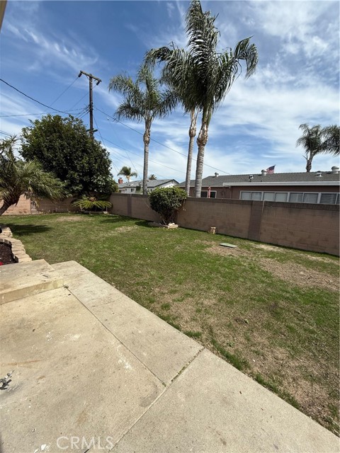 6372 Harvard Circle, Huntington Beach CA: https://media.crmls.org/medias/1fba119b-d813-4882-bc37-fc9f3f7318be.jpg