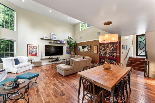 Detail Gallery Image 8 of 51 For 2355 N Beverly Glen Bld, Los Angeles,  CA 90077 - 2 Beds | 3/1 Baths