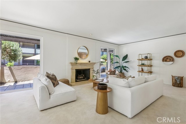 480 S Orange Grove Boulevard, Pasadena CA: https://media.crmls.org/medias/1fba77ea-bc66-4668-9342-a74e11e7e80d.jpg