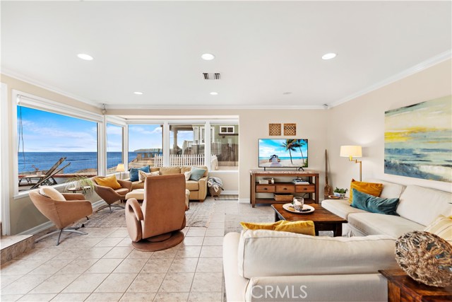 Detail Gallery Image 4 of 50 For 35521 Beach Rd, Dana Point,  CA 92624 - 2 Beds | 3 Baths