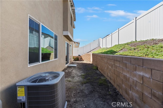 Detail Gallery Image 32 of 63 For 364 Castaic Way, Rialto,  CA 92377 - 3 Beds | 2/1 Baths