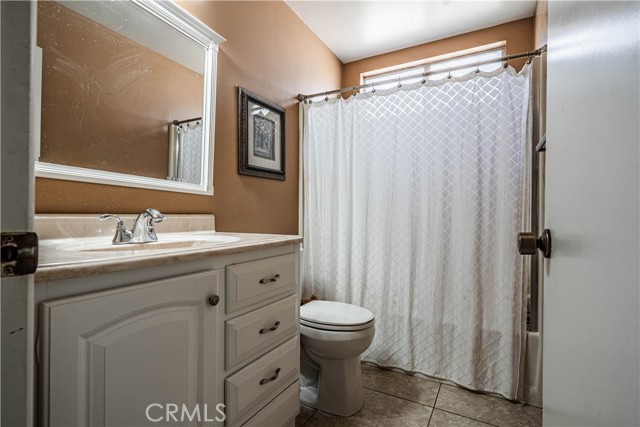 Detail Gallery Image 23 of 74 For 23825 N Canyon Lake Dr, Canyon Lake,  CA 92587 - 3 Beds | 2 Baths