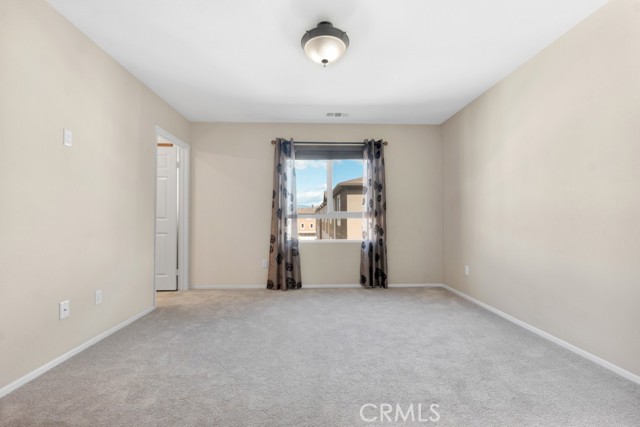 Detail Gallery Image 20 of 38 For 14665 Sherman Way, Van Nuys,  CA 91405 - 3 Beds | 3 Baths