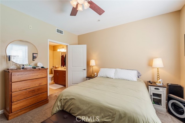 1801 E Katella Avenue, Anaheim CA: https://media.crmls.org/medias/1fbcbbae-d1b6-4f9d-938b-3040854177c9.jpg