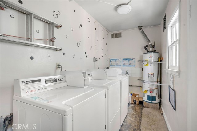 Detail Gallery Image 5 of 19 For 10372 Ashton Ave, Los Angeles,  CA 90024 - 2 Beds | 4 Baths