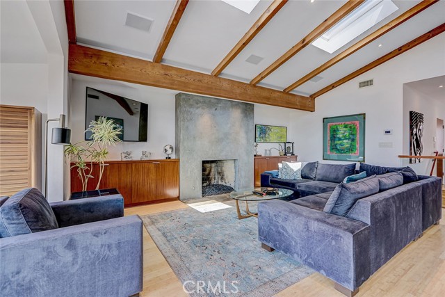 3205 Bayview Drive, Manhattan Beach, California 90266, 5 Bedrooms Bedrooms, ,5 BathroomsBathrooms,Residential,For Sale,Bayview,SB26067701