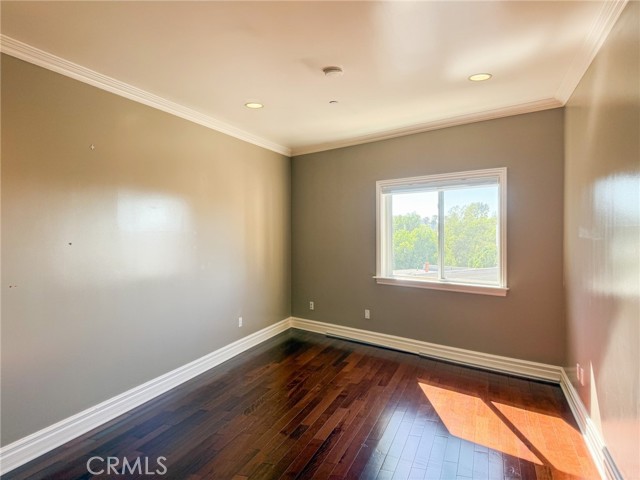 11989 Laurelwood Drive, 1 photo 34
