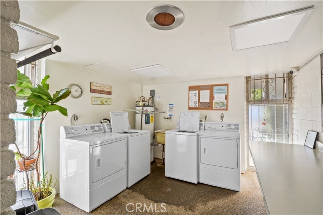 Detail Gallery Image 5 of 30 For 2101 E 2nd St #305,  Long Beach,  CA 90803 - 2 Beds | 2 Baths