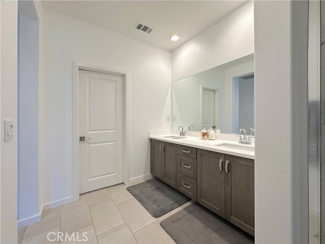 Image 13 of 28 For 4173 Horvath Street 104