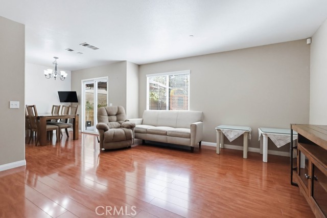 Detail Gallery Image 7 of 50 For 3076 Parkway Circle, El Monte,  CA 91733 - 4 Beds | 2/1 Baths