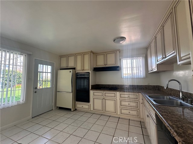 Detail Gallery Image 6 of 14 For 24443 Winlock, Torrance,  CA 90505 - 3 Beds | 2 Baths