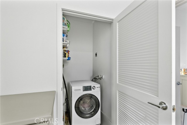 Detail Gallery Image 20 of 29 For 2560 Valentina Way #2,  Commerce,  CA 90040 - 3 Beds | 3 Baths