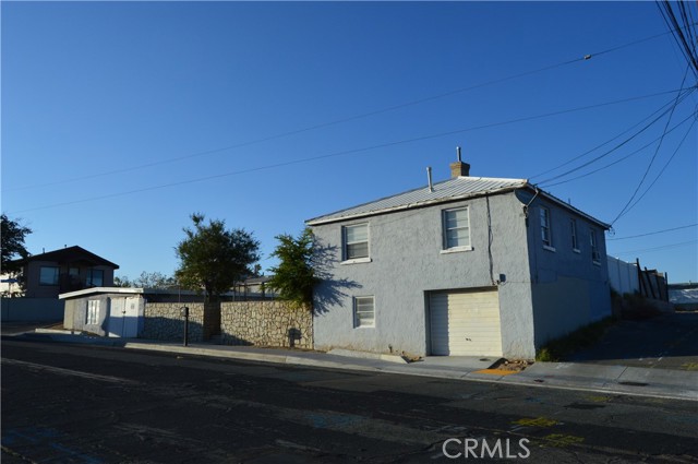 Detail Gallery Image 2 of 41 For 16726 Forrest Ave, Victorville,  CA 92395 - 2 Beds | 1 Baths