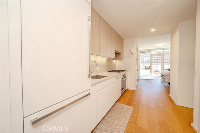 877 Francisco, 1717 photo 32