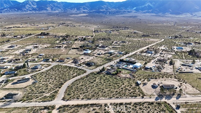 Detail Gallery Image 6 of 9 For 719 Sharon Ave, Lucerne Valley,  CA 92356 - – Beds | – Baths