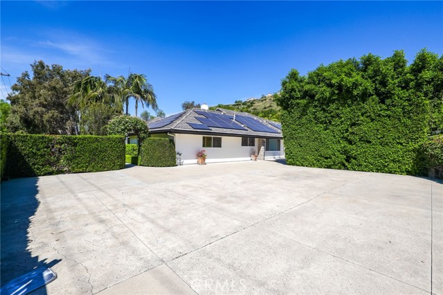 Detail Gallery Image 72 of 75 For 10372 Crawford Canyon Rd, Santa Ana,  CA 92705 - 5 Beds | 7/1 Baths