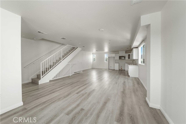 Detail Gallery Image 14 of 37 For 6919 S Menlo Ave, Los Angeles,  CA 90044 - 4 Beds | 4/1 Baths