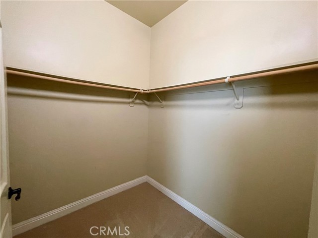 16052 W Middleton Avenue, Kerman CA: https://media.crmls.org/medias/1fc586ab-6dff-40ec-885c-4d2574a32496.jpg