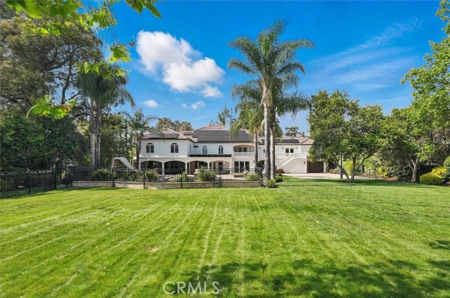 Detail Gallery Image 3 of 75 For 25132 Barnhill Rd, Saugus,  CA 91350 - 6 Beds | 6 Baths