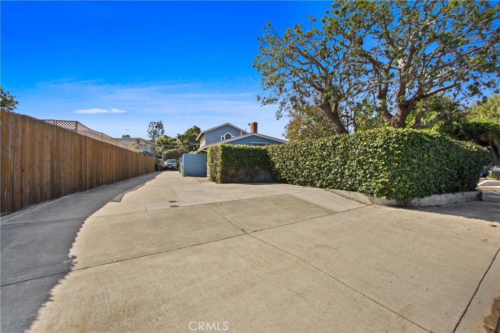 MLS #OC25247885 image #8