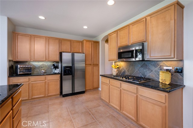 23929 Fawnskin Drive, Corona CA: https://media.crmls.org/medias/1fc7b111-8dfc-4d40-8b8a-417225f39080.jpg