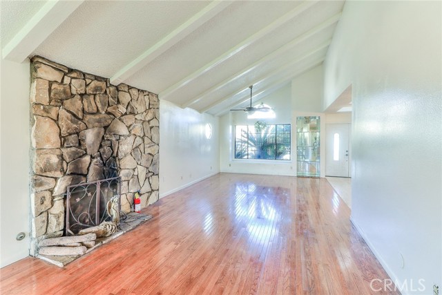 Detail Gallery Image 4 of 23 For 905 Brighton Way, Montebello,  CA 90640 - 5 Beds | 3 Baths