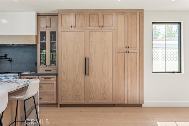 Detail Gallery Image 12 of 51 For 5258 Lemona Ave, Sherman Oaks,  CA 91411 - 4 Beds | 5 Baths