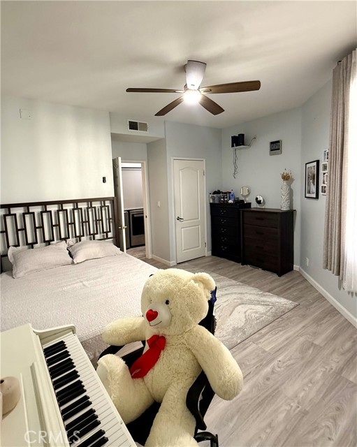 Detail Gallery Image 9 of 20 For 19009 Sherman #16,  Reseda,  CA 91335 - 1 Beds | 1 Baths