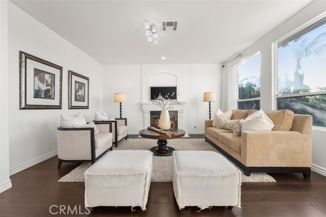 2031 W Snead Street, La Habra CA: https://media.crmls.org/medias/1fc8e81d-3c4a-4bd6-9043-e4a09cd84fba.jpg