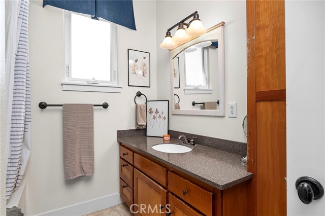 Detail Gallery Image 26 of 41 For 2227 Hutchinson St, Chico,  CA 95928 - 3 Beds | 2/1 Baths