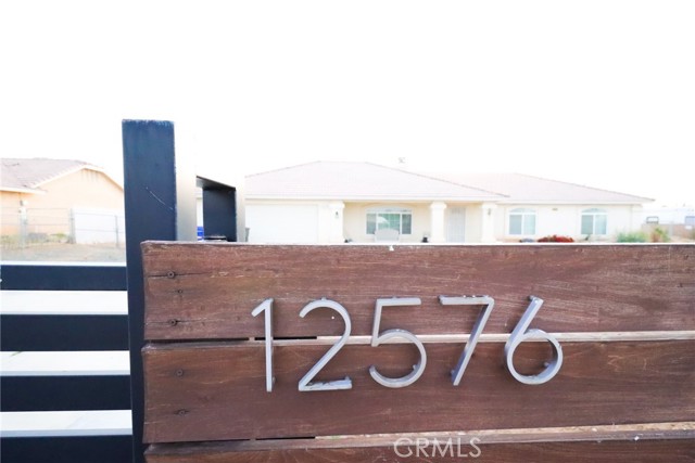 Detail Gallery Image 11 of 12 For 12576 Sunny Vista Ave, Victorville,  CA 92395 - 4 Beds | 2 Baths