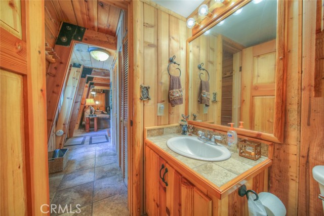 42608 Cedar Avenue, Big Bear Lake CA: https://media.crmls.org/medias/1fcce0d3-20de-4b6b-9b94-fe280a2ab57f.jpg