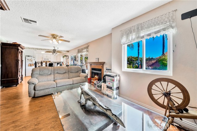 Detail Gallery Image 33 of 43 For 1475 Labrador, Corona,  CA 92882 - 4 Beds | 3 Baths