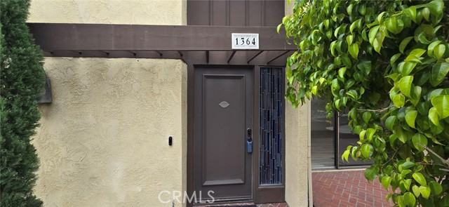 1364 Park Plaza Drive, Long Beach CA: https://media.crmls.org/medias/1fcd509e-6c23-4251-8d4e-d4295c789906.jpg