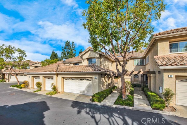 Detail Gallery Image 2 of 75 For 15 Encantado, Rancho Santa Margarita,  CA 92688 - 2 Beds | 2/1 Baths