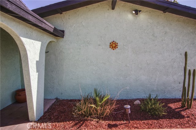 6367 Split Rock Avenue, 29 Palms CA: https://media.crmls.org/medias/1fcf1850-5f75-469f-92ab-59554c19138f.jpg