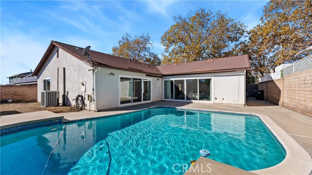 Detail Gallery Image 47 of 53 For 2430 Greensward St, Simi Valley,  CA 93065 - 4 Beds | 2 Baths