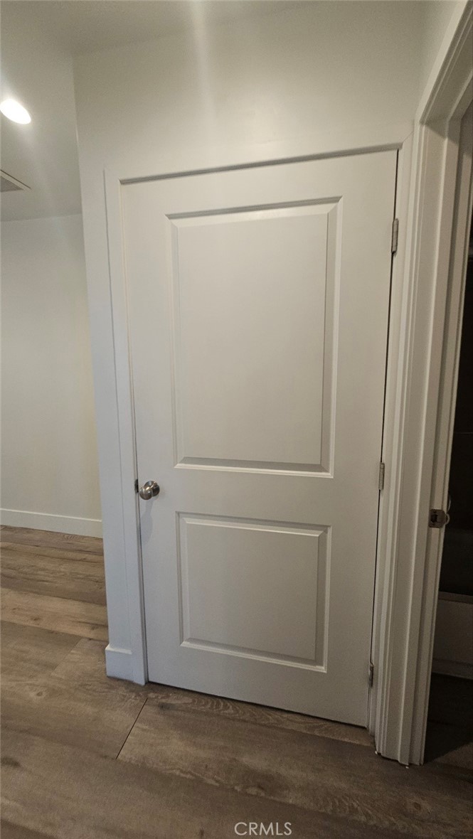 https://media.crmls.org/medias/1fcfe37b-f2a5-4c01-a117-abdb28a36ac0.jpg?preset=X-Large