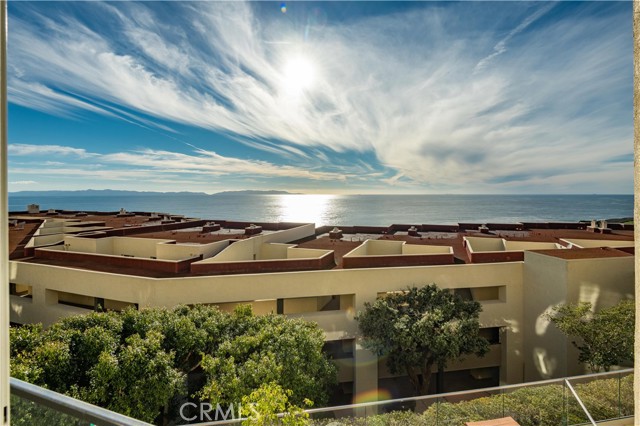 3200 La Rotonda Drive, Rancho Palos Verdes, California 90275, 2 Bedrooms Bedrooms, ,2 BathroomsBathrooms,Residential,Sold,La Rotonda,PV21268425