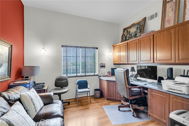 11322 Breithorn Court, Riverside CA: https://media.crmls.org/medias/1fd0954a-c9cc-42d2-b725-e691efce876f.jpg