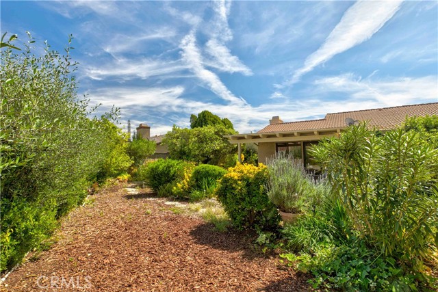 Detail Gallery Image 15 of 23 For 26013 Palomita Drive, Valencia,  CA 91355 - 2 Beds | 2 Baths