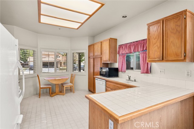 Detail Gallery Image 11 of 44 For 1859 Rosemont Cir, San Jacinto,  CA 92583 - 3 Beds | 2 Baths