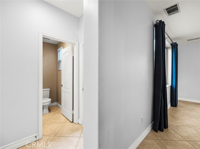 28911 Mirada Circulo, Valencia CA: https://media.crmls.org/medias/1fd224f2-d673-4d10-9eea-5d4eaf8ddf55.jpg