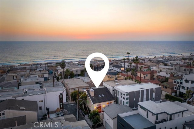 Just 3 Blocks to the Beach