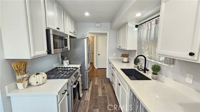 Detail Gallery Image 5 of 14 For 8603 Friends, Whittier,  CA 90602 - 3 Beds | 2 Baths